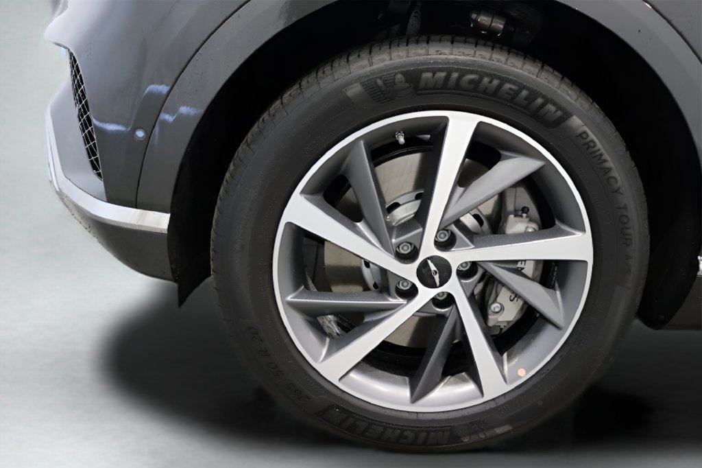Used 2025 Genesis GV80 3.5T Advanced AWD/4WD image 3