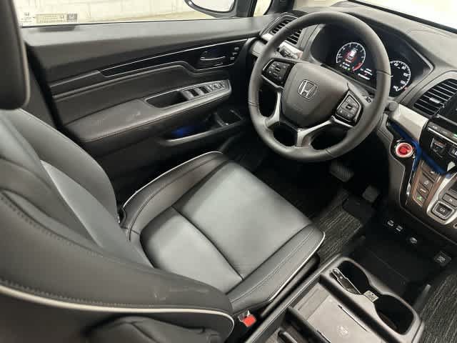 Certified 2026 Honda Odyssey Touring image 12