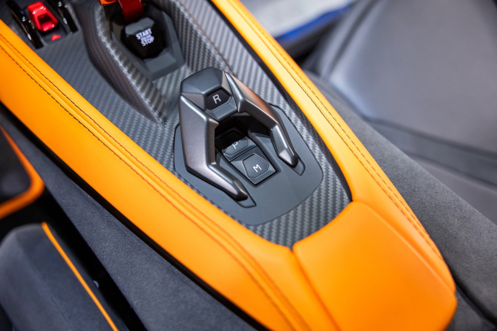 Used 2025 Lamborghini Revuelto image 54