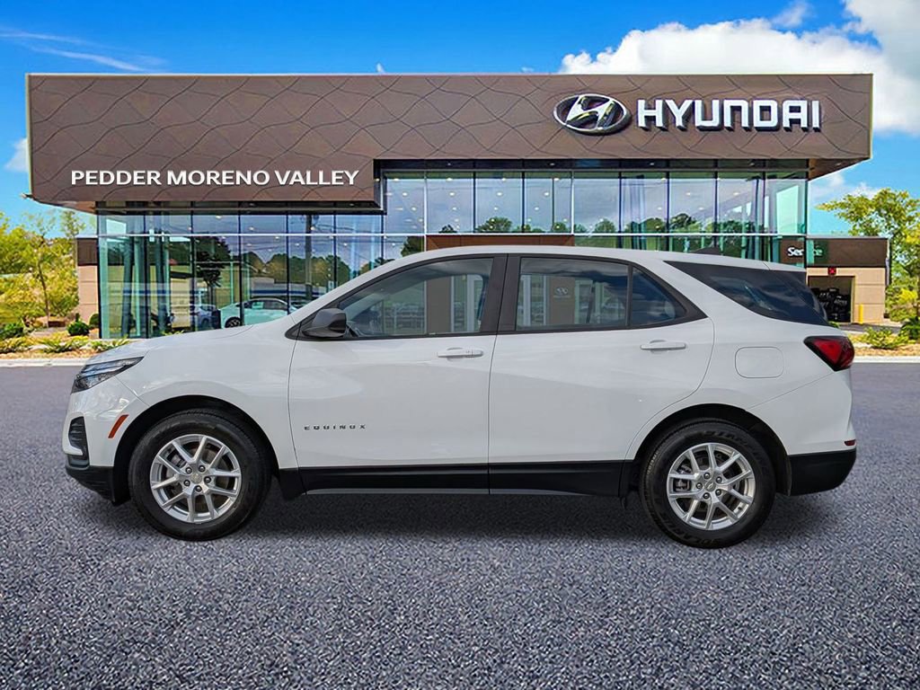 Used 2022 Chevrolet Equinox LS image 7