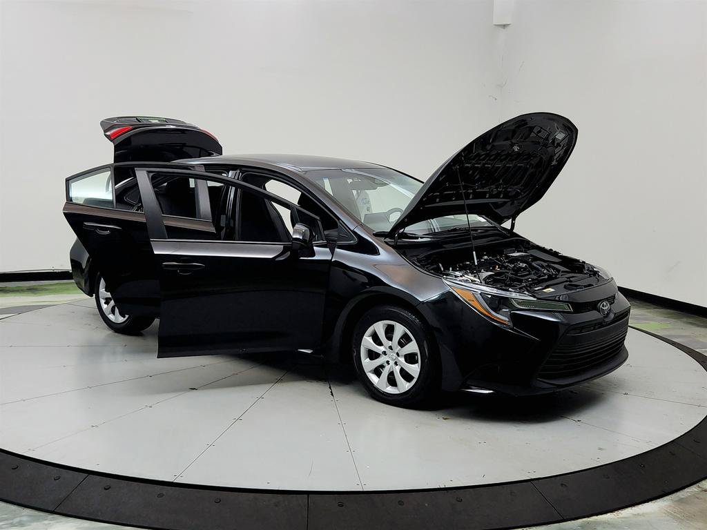 Used 2026 Toyota Corolla LE FWD image 10