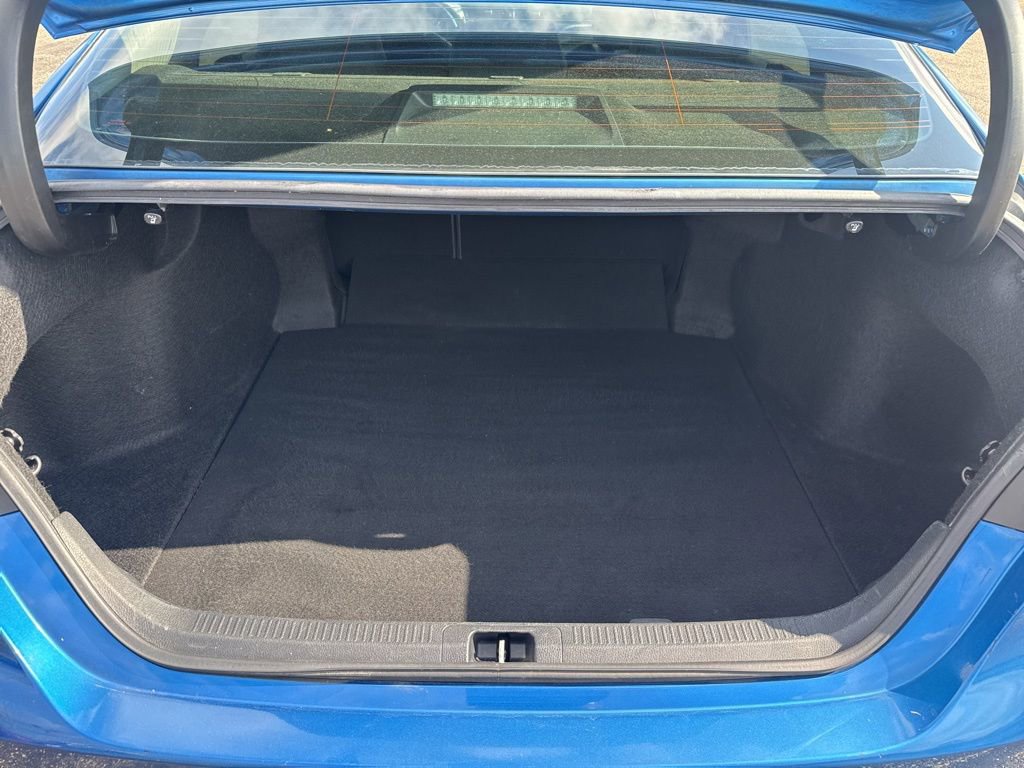 Used 2018 Toyota Camry SE image 15