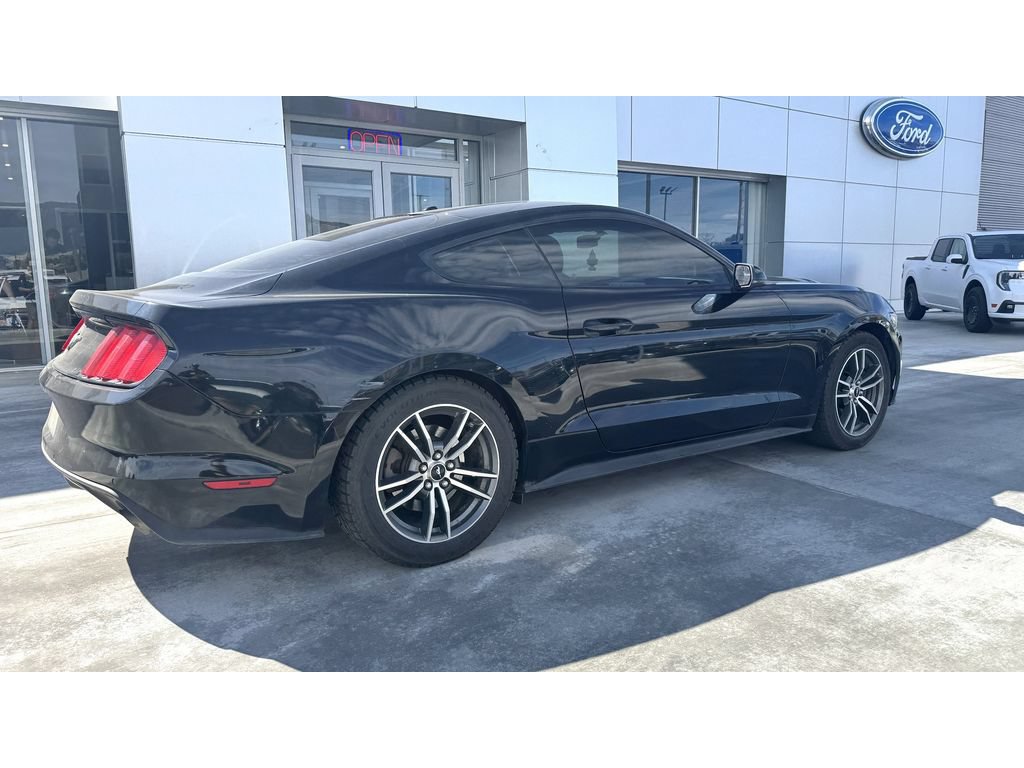 Used 2016 Ford Mustang Premium RWD image 7