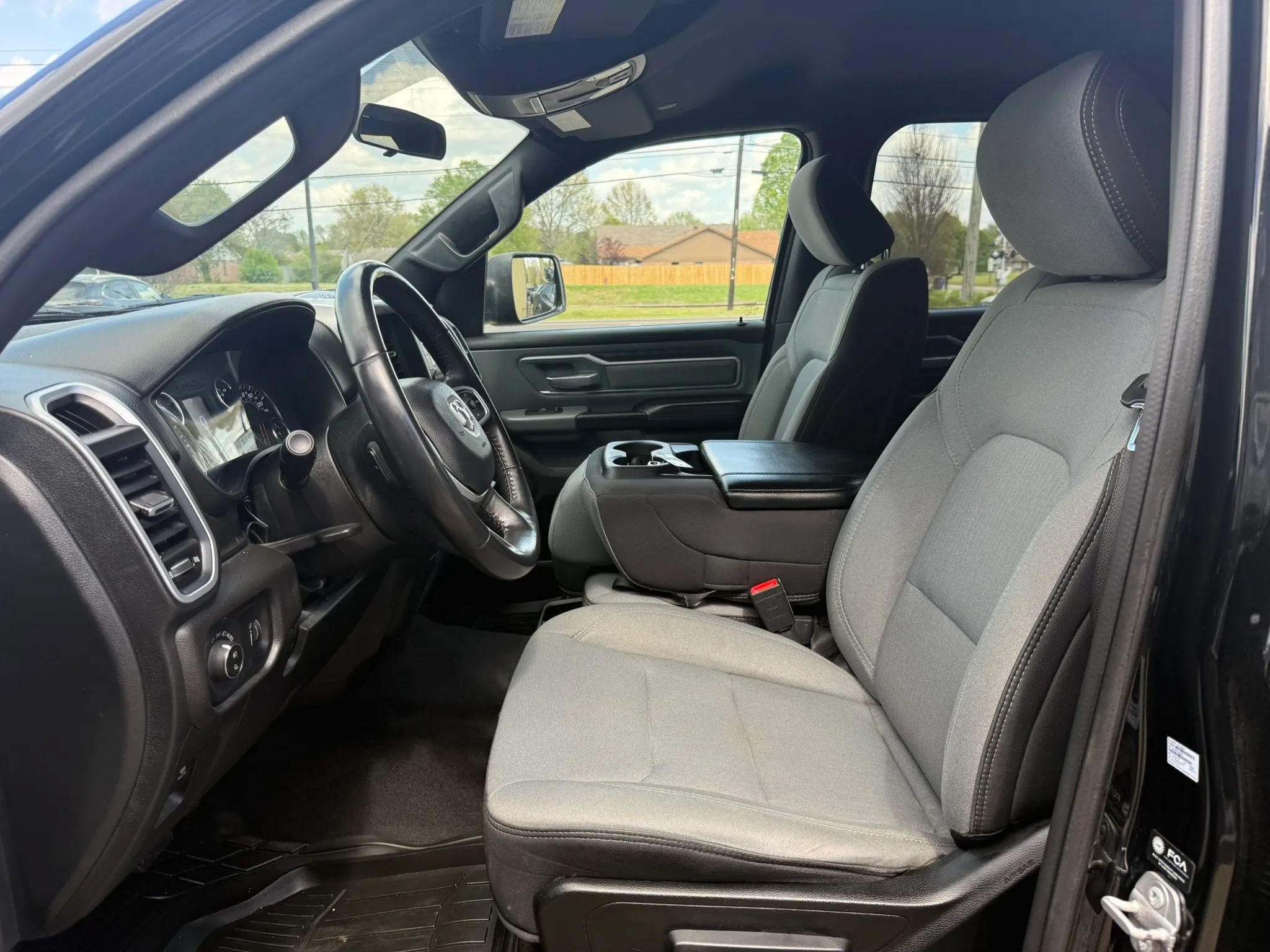 Used 2022 RAM 1500 Big Horn AWD/4WD image 10