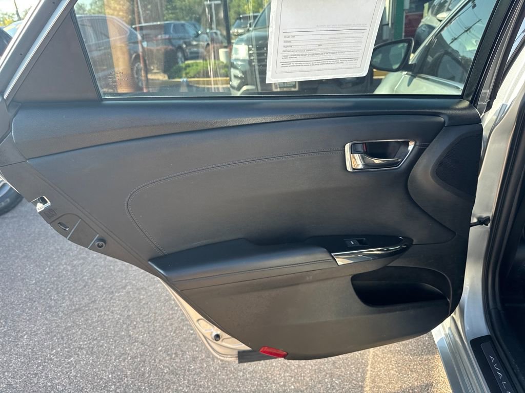 Used 2018 Toyota Avalon Limited w/ All Weather Liner Package image 23