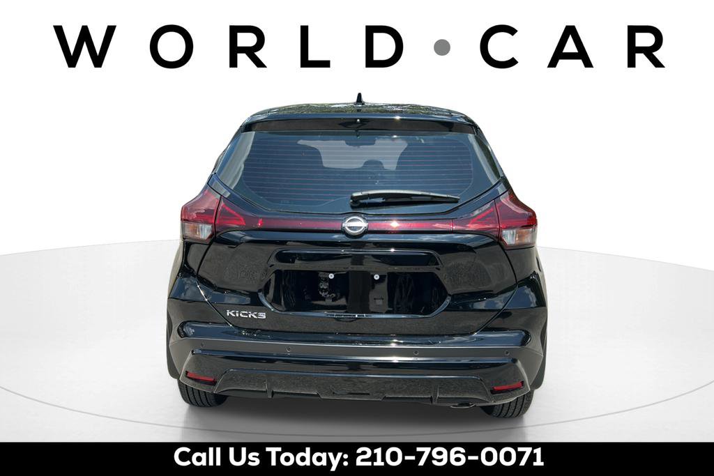 Certified 2025 Nissan Kicks Play S FWD image 4