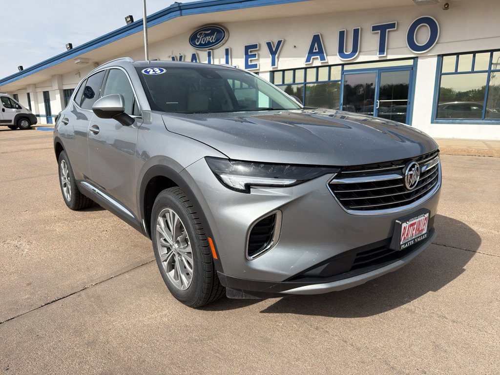 Used 2021 Buick Envision Essence w/ Technology Package I AWD/4WD image 2