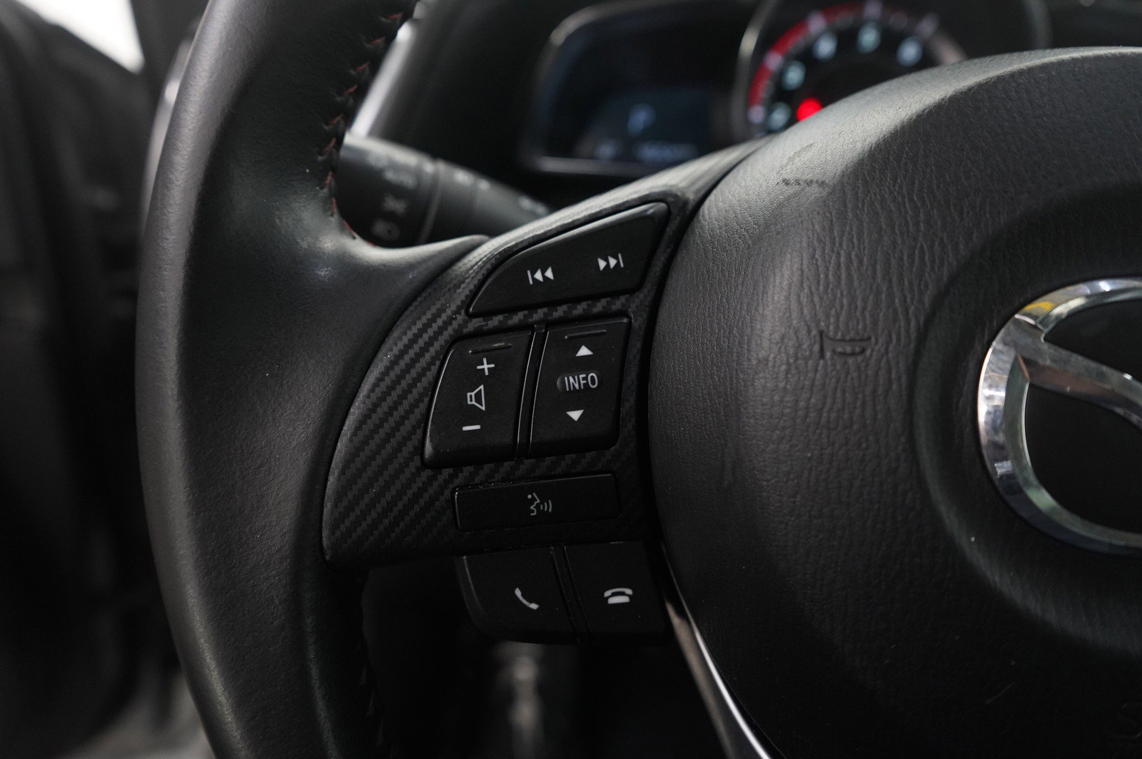 Used 2014 MAZDA MAZDA3 s Grand Touring image 15