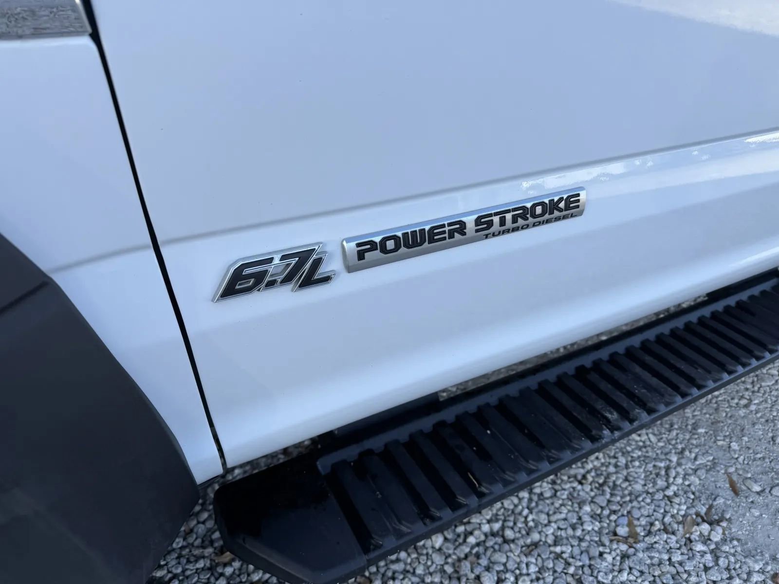 Used 2019 Ford F550 2WD Regular Cab Super Duty image 12