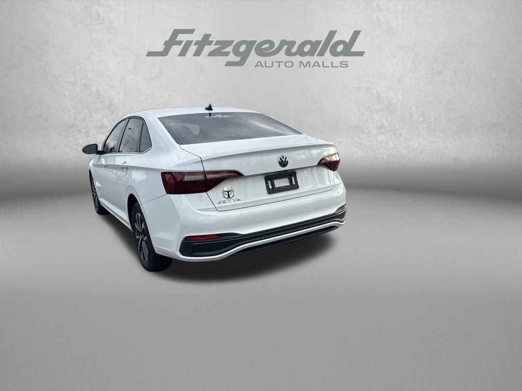 Used 2022 Volkswagen Jetta S image 5