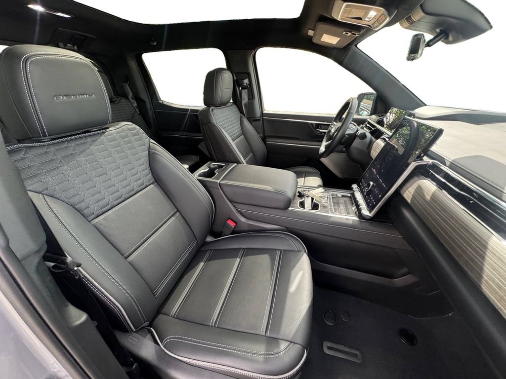 Used 2025 GMC Sierra EV Denali AWD/4WD image 16