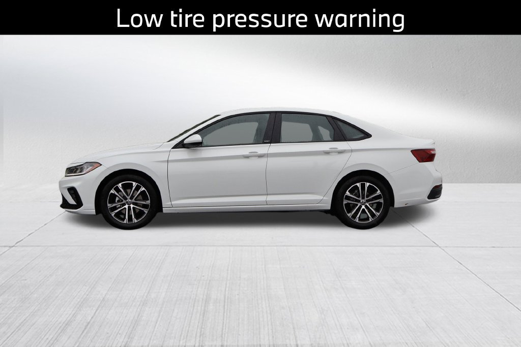 Used 2026 Volkswagen Jetta Sport FWD image 8