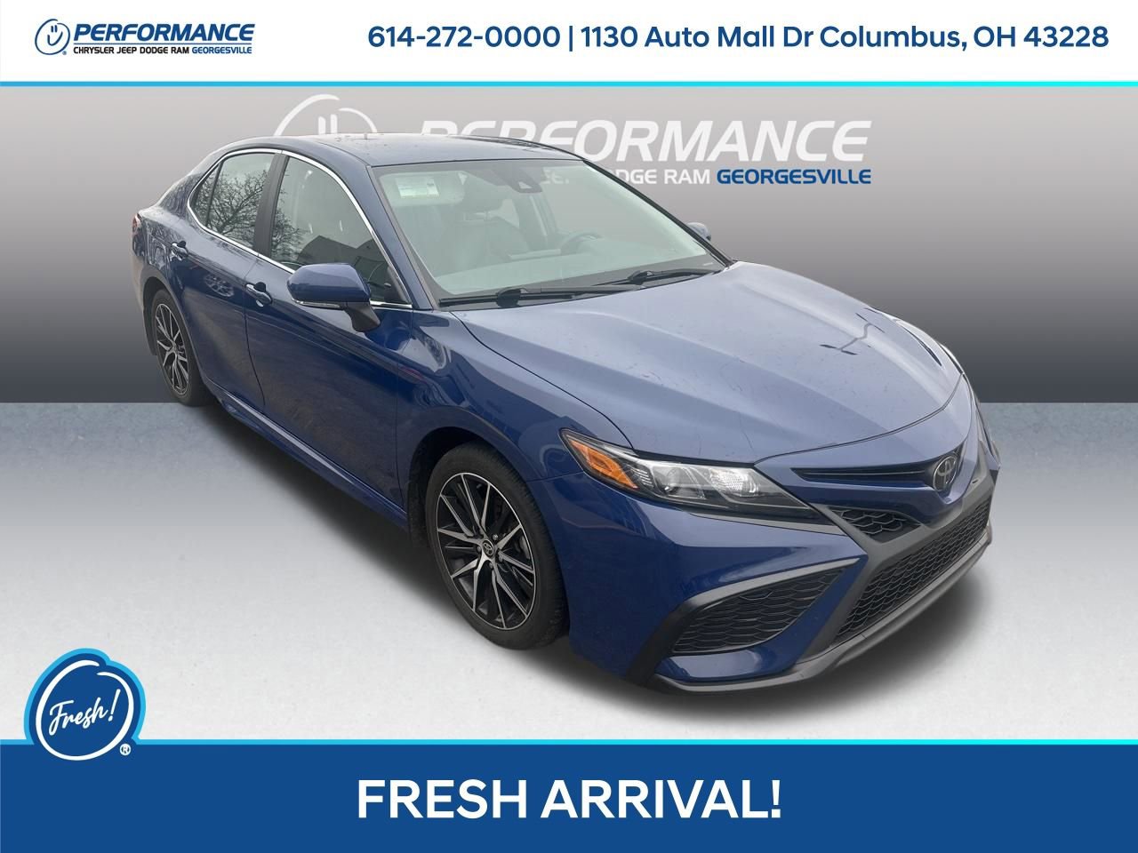Used 2023 Toyota Camry SE image 1