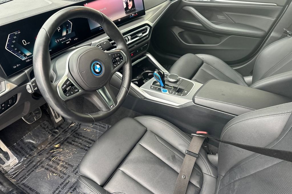 Used 2023 BMW i4 eDrive40 w/ M Sport Package image 9