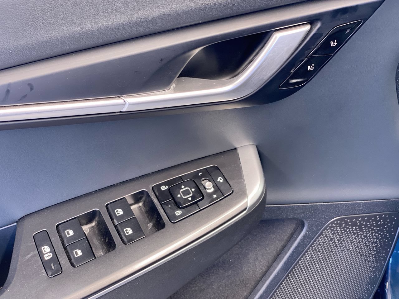 Certified 2024 Kia EV6 Light RWD image 18