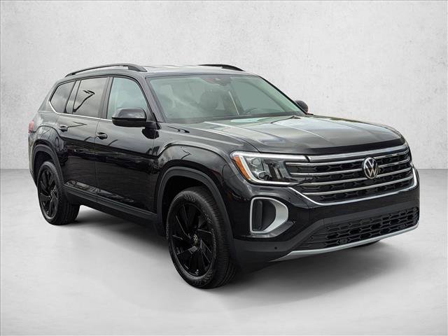 Used 2025 Volkswagen Atlas SE image 6