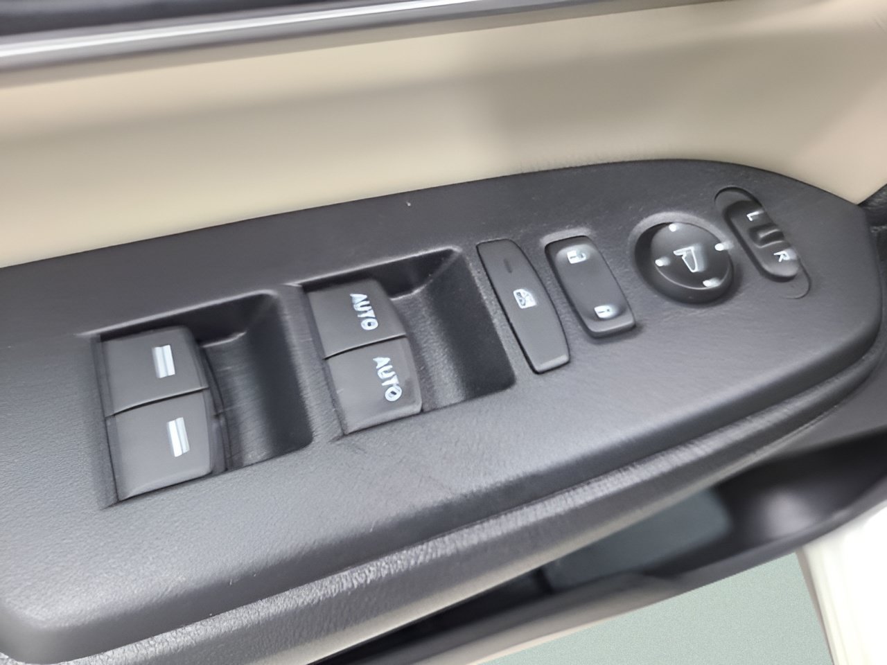 Certified 2019 Honda CR-V EX-L image 24