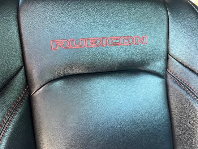 Used 2018 Jeep Wrangler Unlimited Rubicon w/ Dual Top Group AWD/4WD image 41