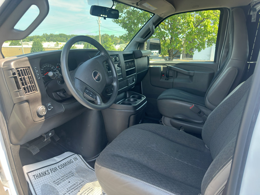 Used 2023 GMC Savana 2500 w/ Driver Convenience Package image 4