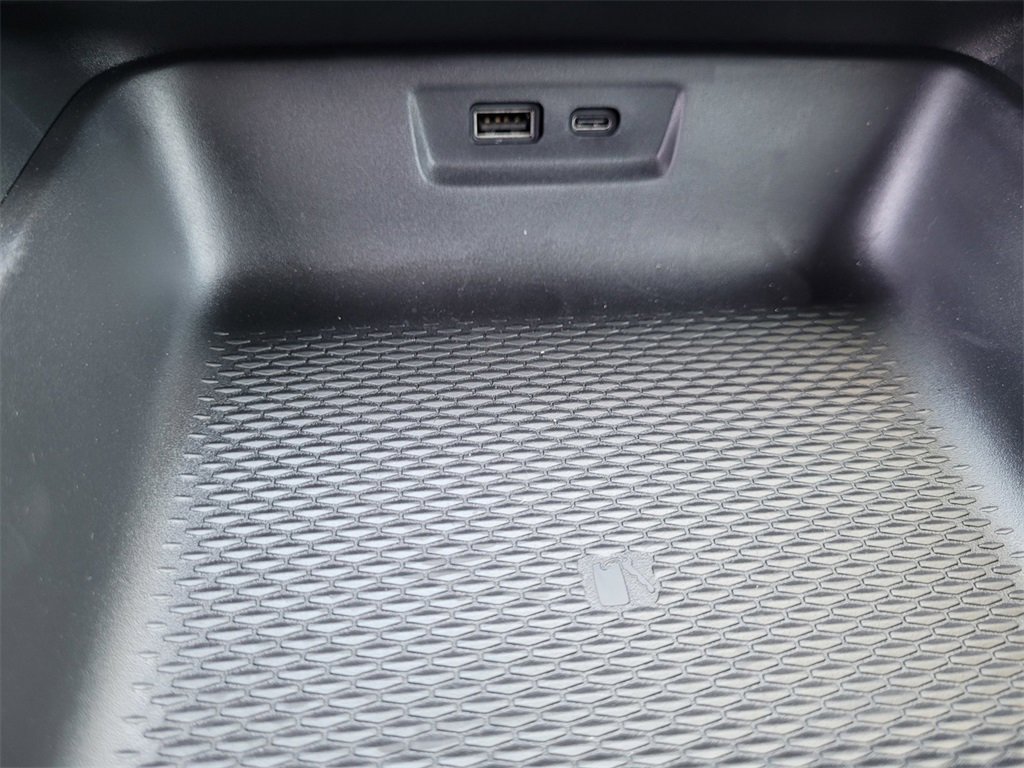 New 2025 GMC Terrain Elevation image 28