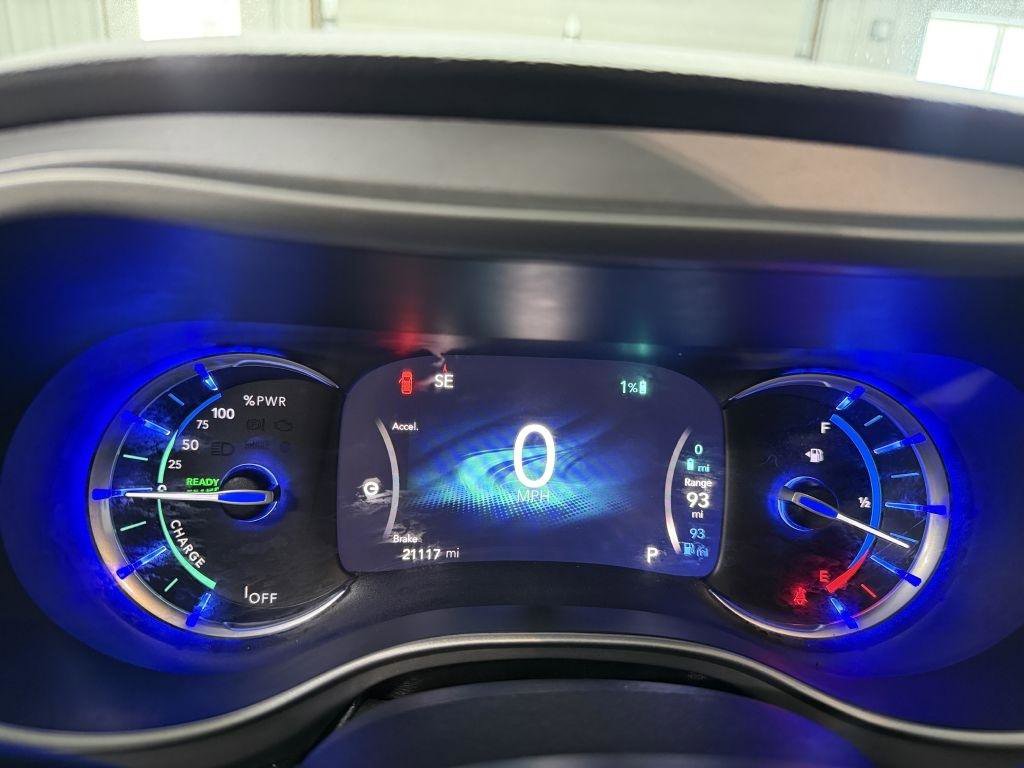 Used 2018 Chrysler Pacifica Touring Plus image 13