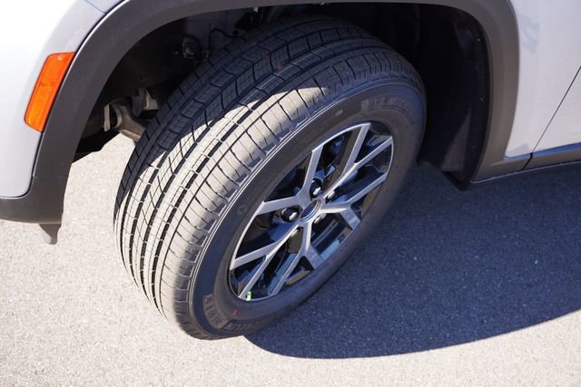 New 2025 Jeep Grand Cherokee Limited w/ Trailer Tow Package image 9