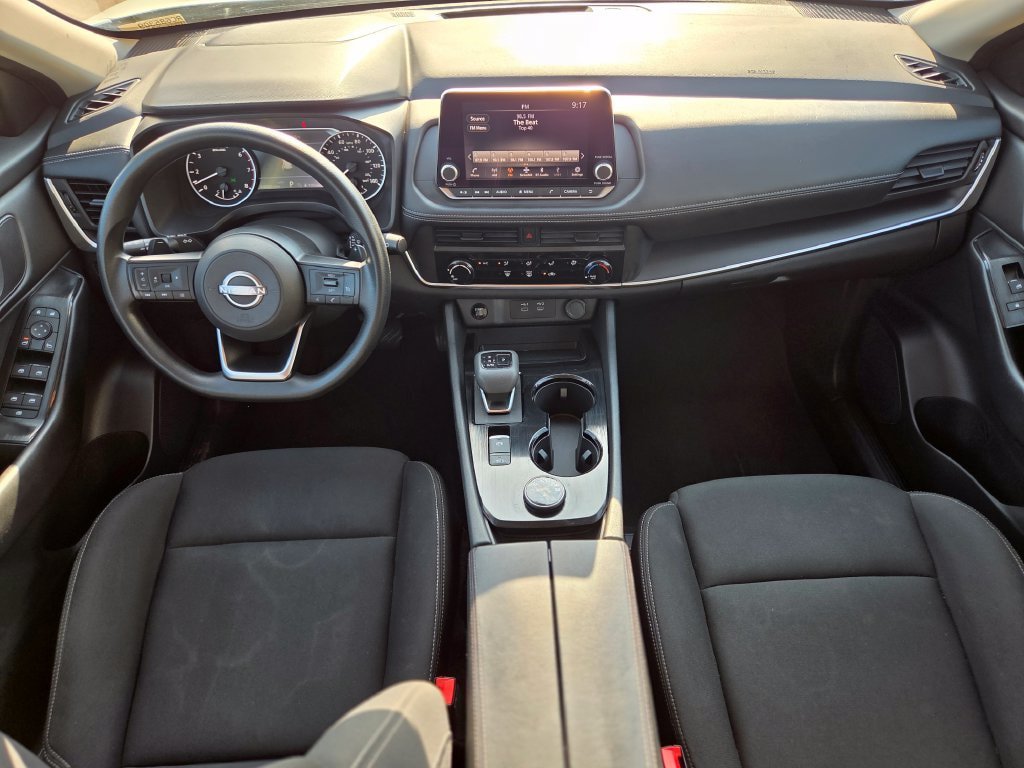Used 2024 Nissan Rogue S AWD/4WD image 9