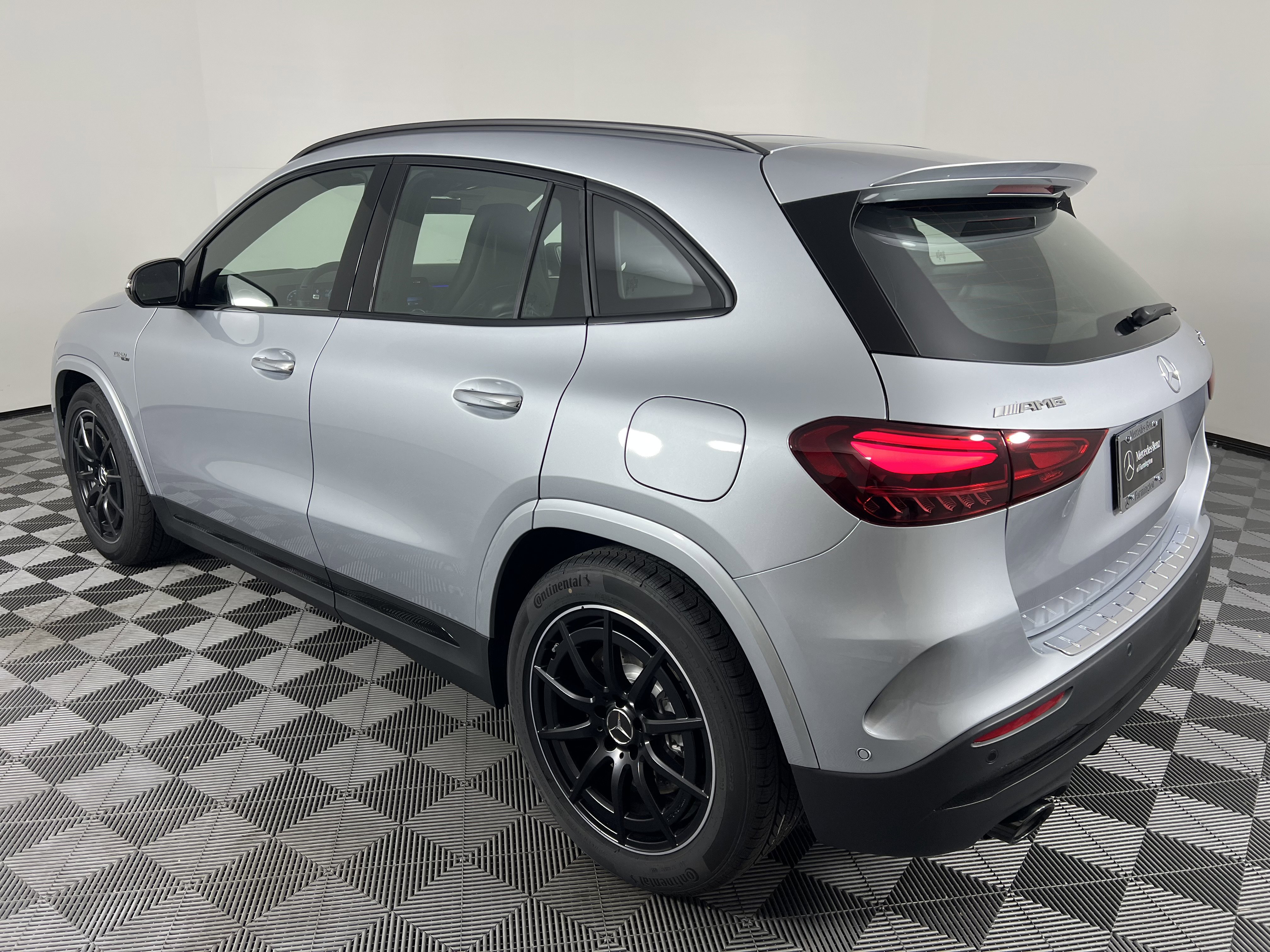 New 2026 Mercedes-Benz GLA 35 AMG 4MATIC image 10