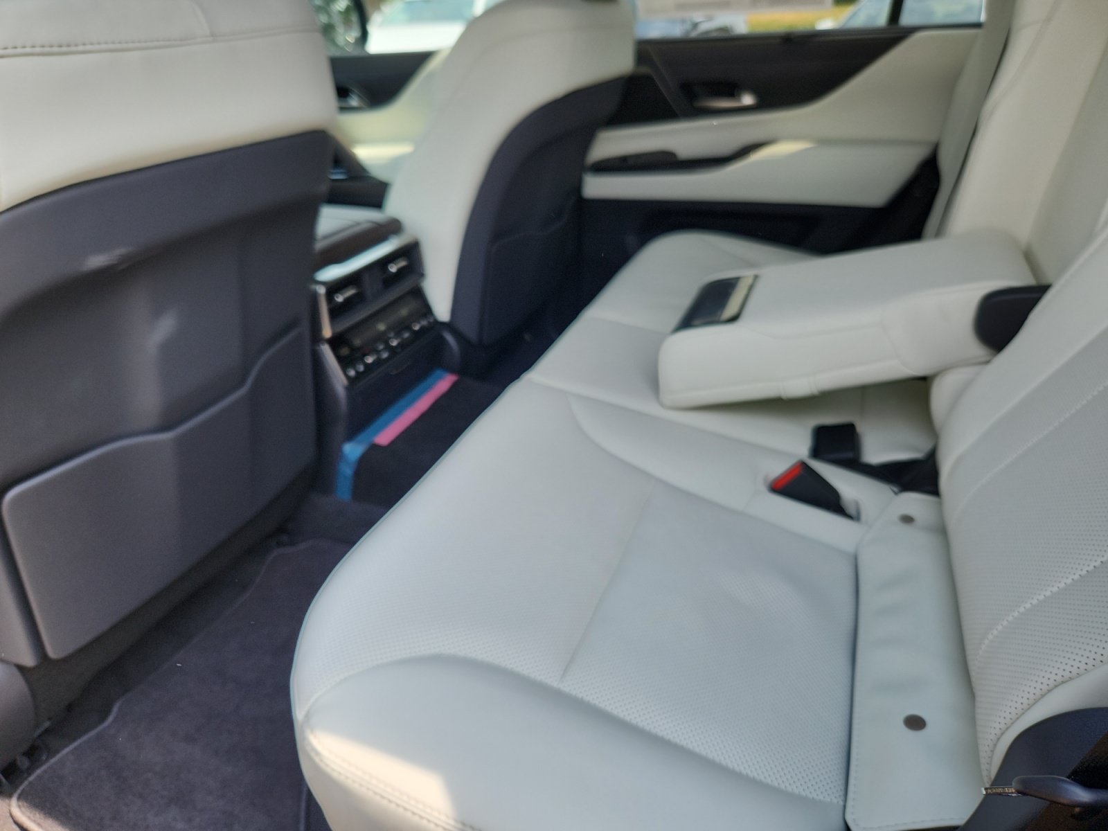 New 2026 Lexus LX 700h Luxury w/ Appearance Package AWD/4WD image 17