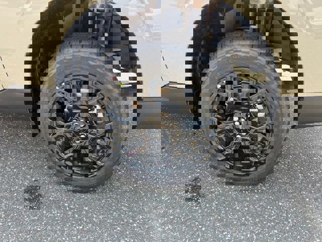 New 2025 Ford Maverick Lariat w/ Black Appearance Package image 23