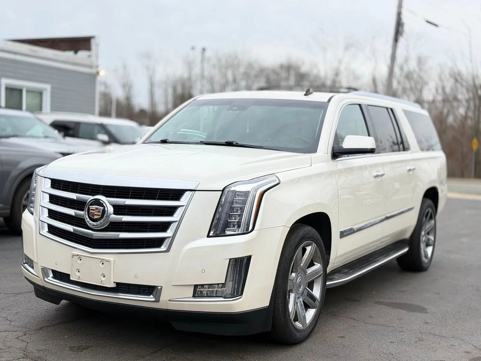 Used 2015 Cadillac Escalade ESV Luxury image 7