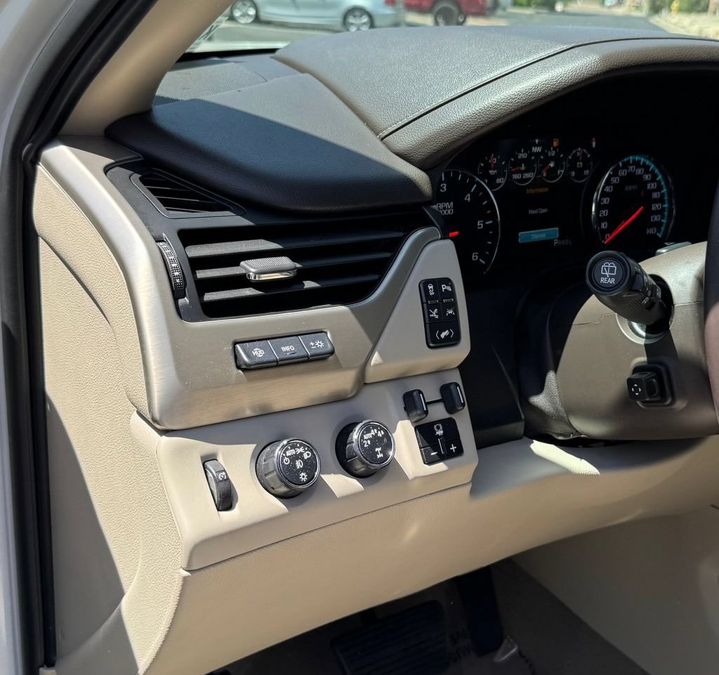 Used 2019 GMC Yukon Denali w/ Denali Ultimate Package AWD/4WD image 14