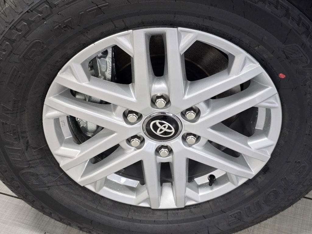 New 2026 Toyota Tundra SR5 image 9