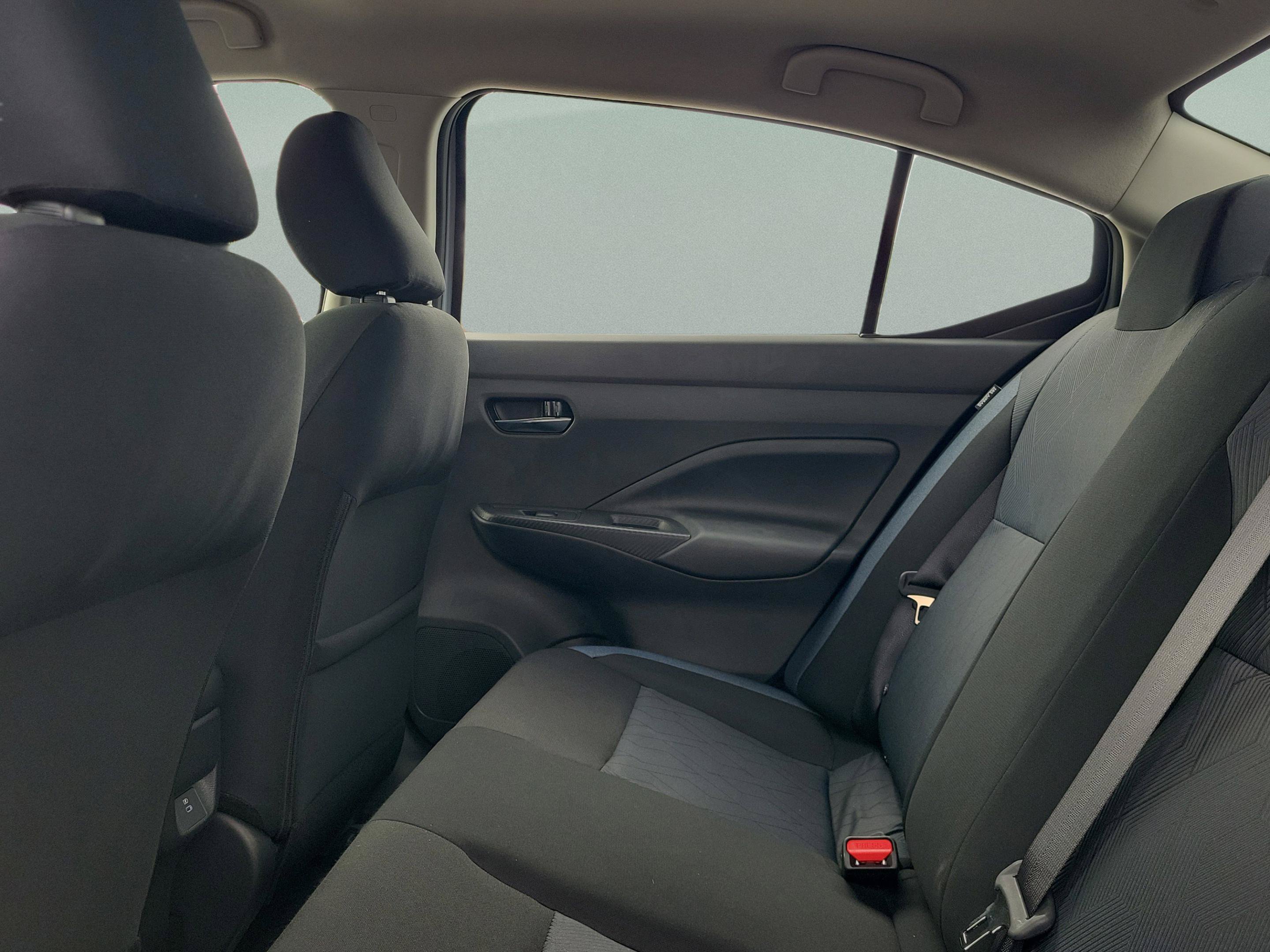 New 2025 Nissan Versa SV w/ Trunk Package FWD image 7