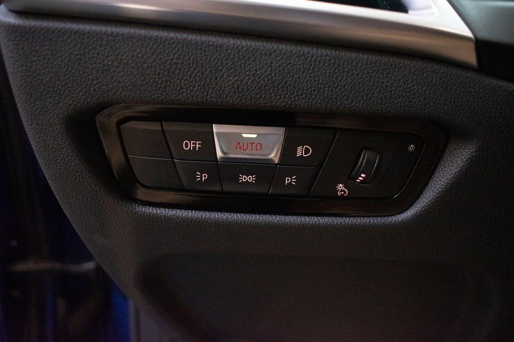 Certified 2025 BMW 440i xDrive Coupe w/ Premium Package image 19