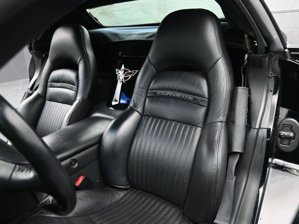 Used 2003 Chevrolet Corvette Convertible w/ Preferred Equipment Group1 image 26