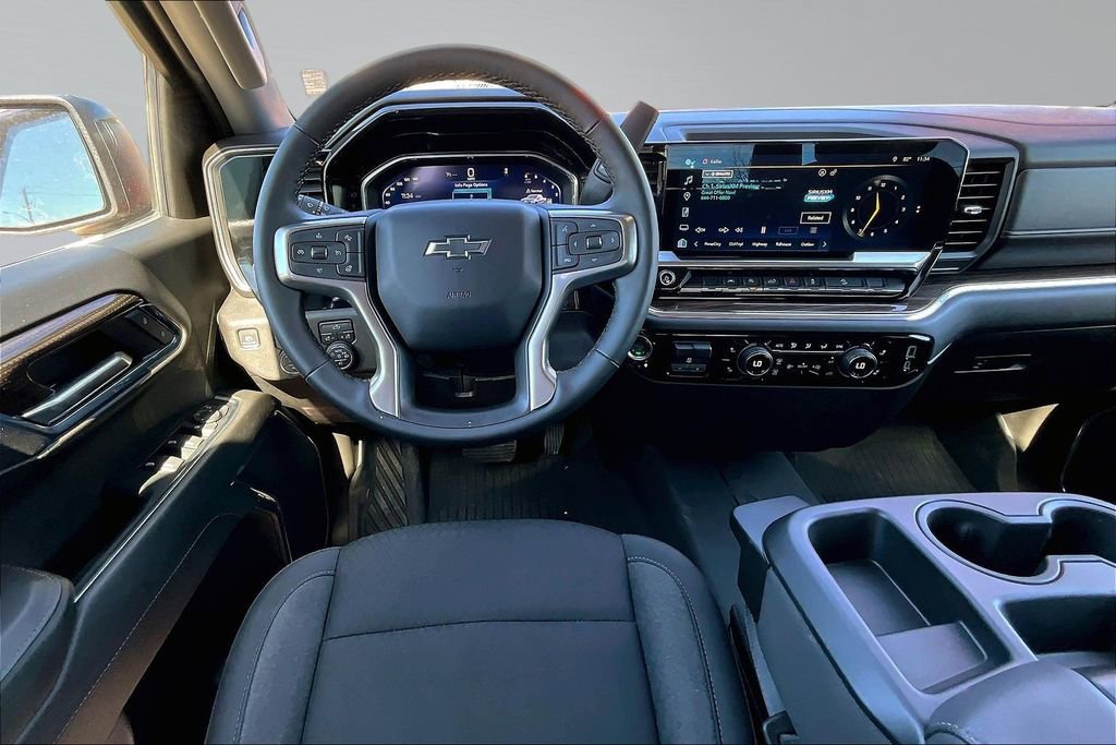 Used 2024 Chevrolet Silverado 1500 RST AWD/4WD image 9