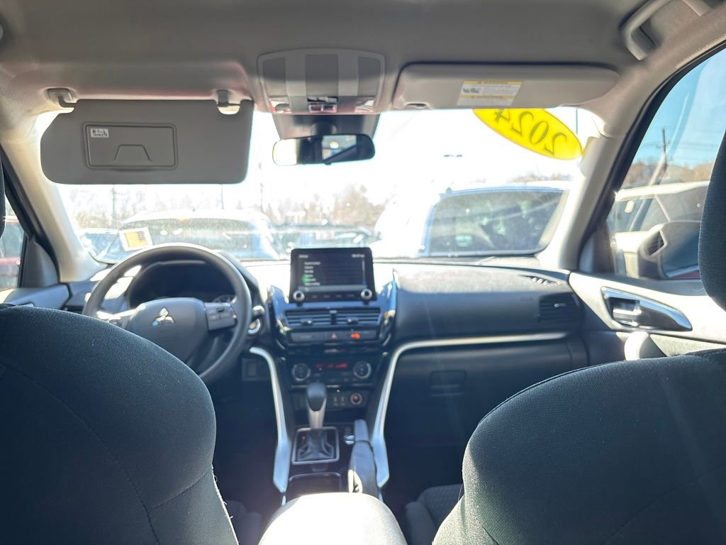 Used 2024 Mitsubishi Eclipse Cross LE image 31