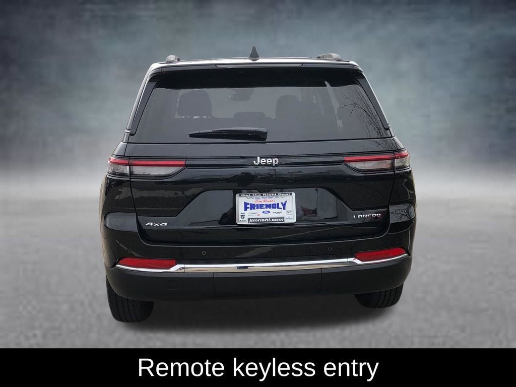 Used 2023 Jeep Grand Cherokee Laredo image 7