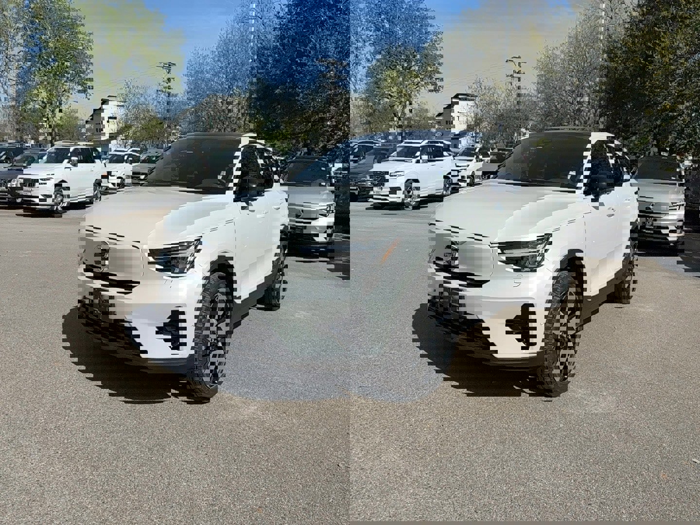 Certified 2023 Volvo C40 P8 Recharge Ultimate image 2