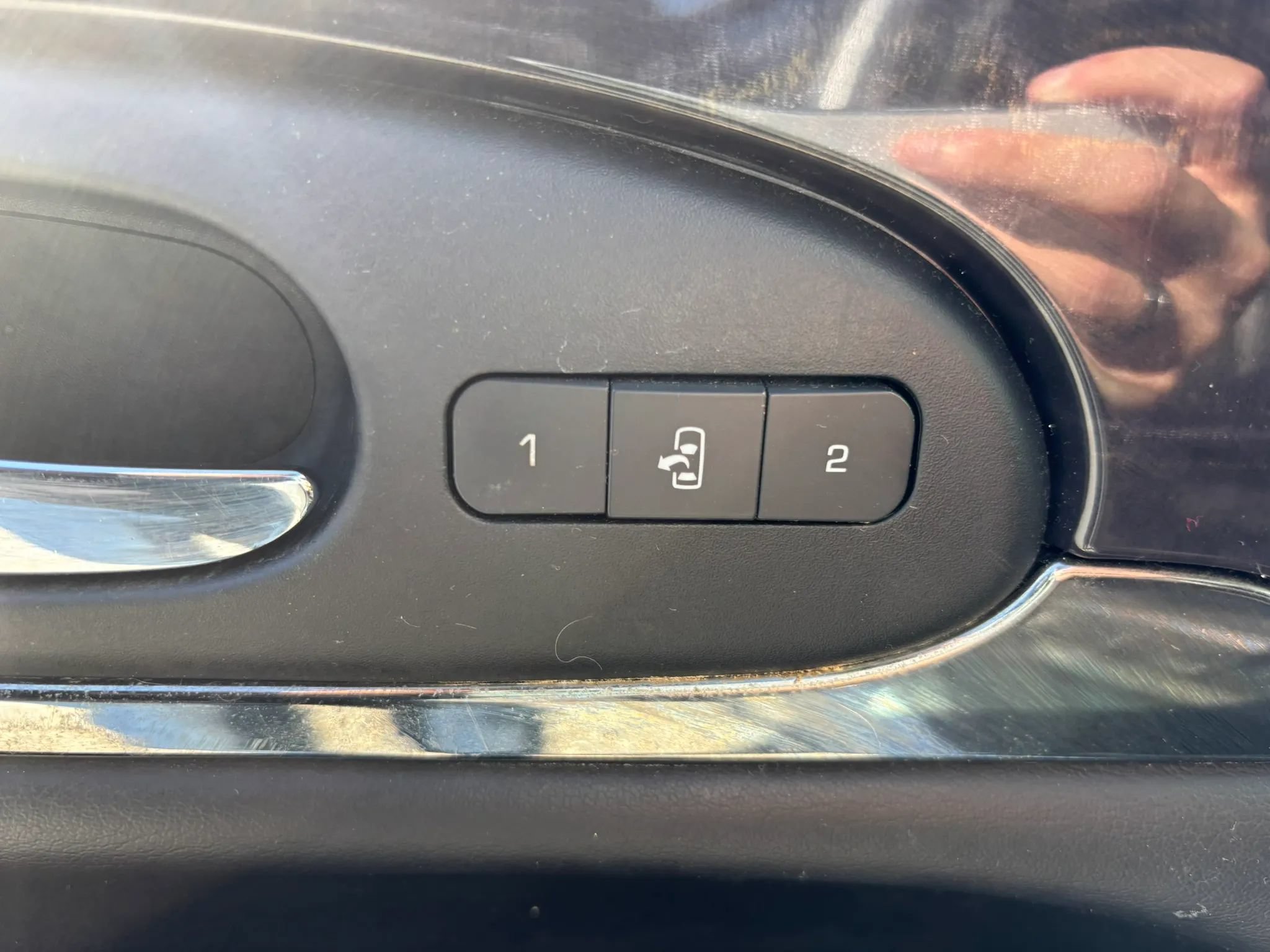 Used 2015 Buick Enclave Premium w/ Trailering Package AWD/4WD image 24