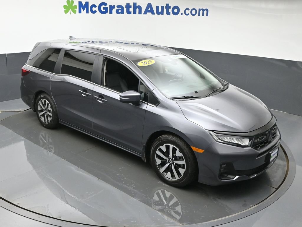 Used 2025 Honda Odyssey EX-L image 3