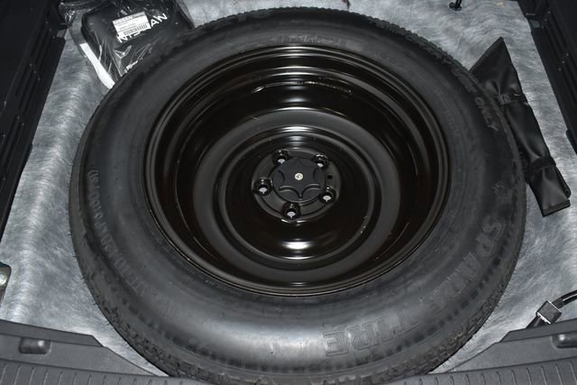 Used 2025 Nissan Rogue SV image 35