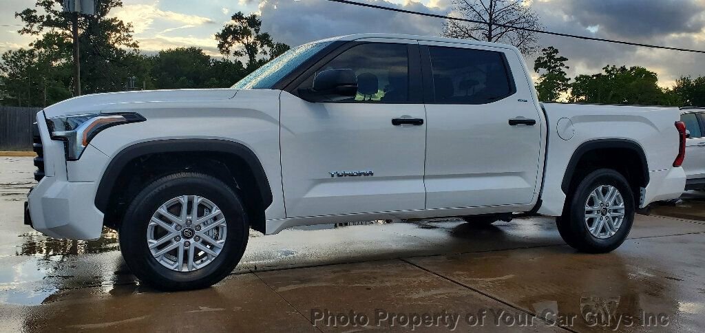 Used 2025 Toyota Tundra SR5 video 1