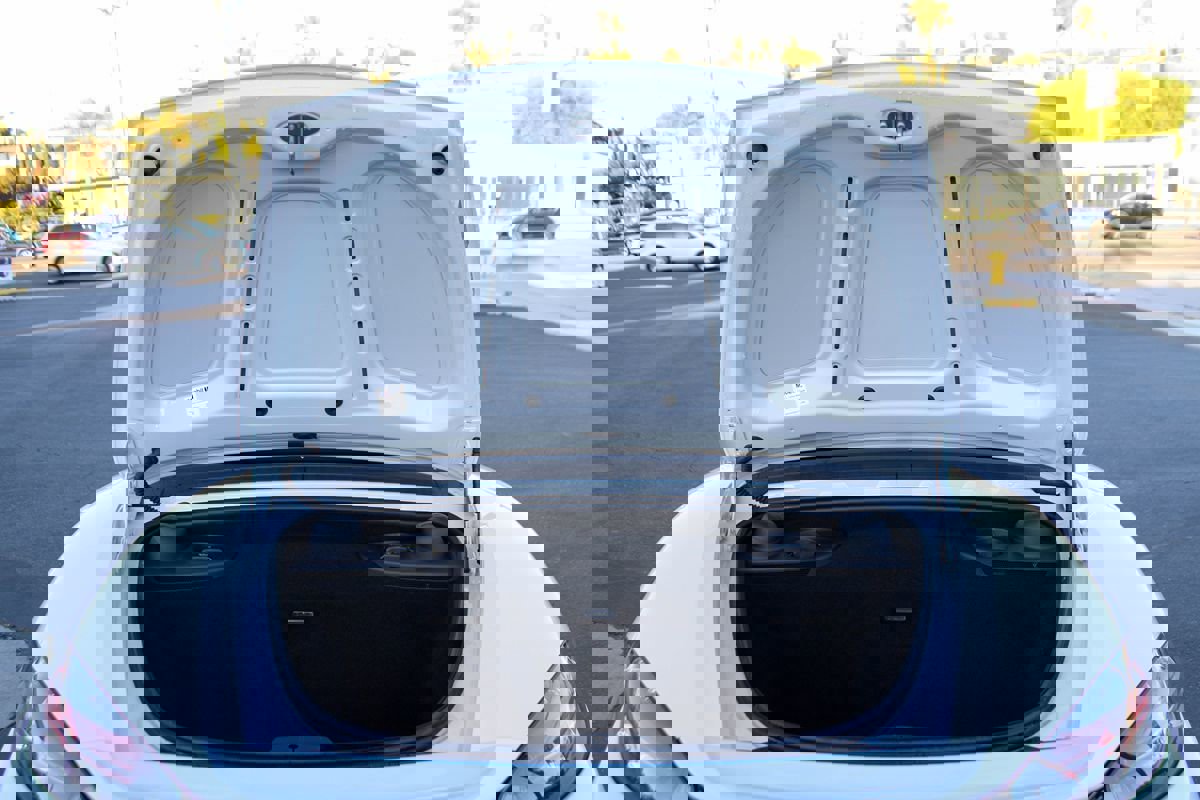 Used 2018 Porsche 718 Boxster RWD image 38