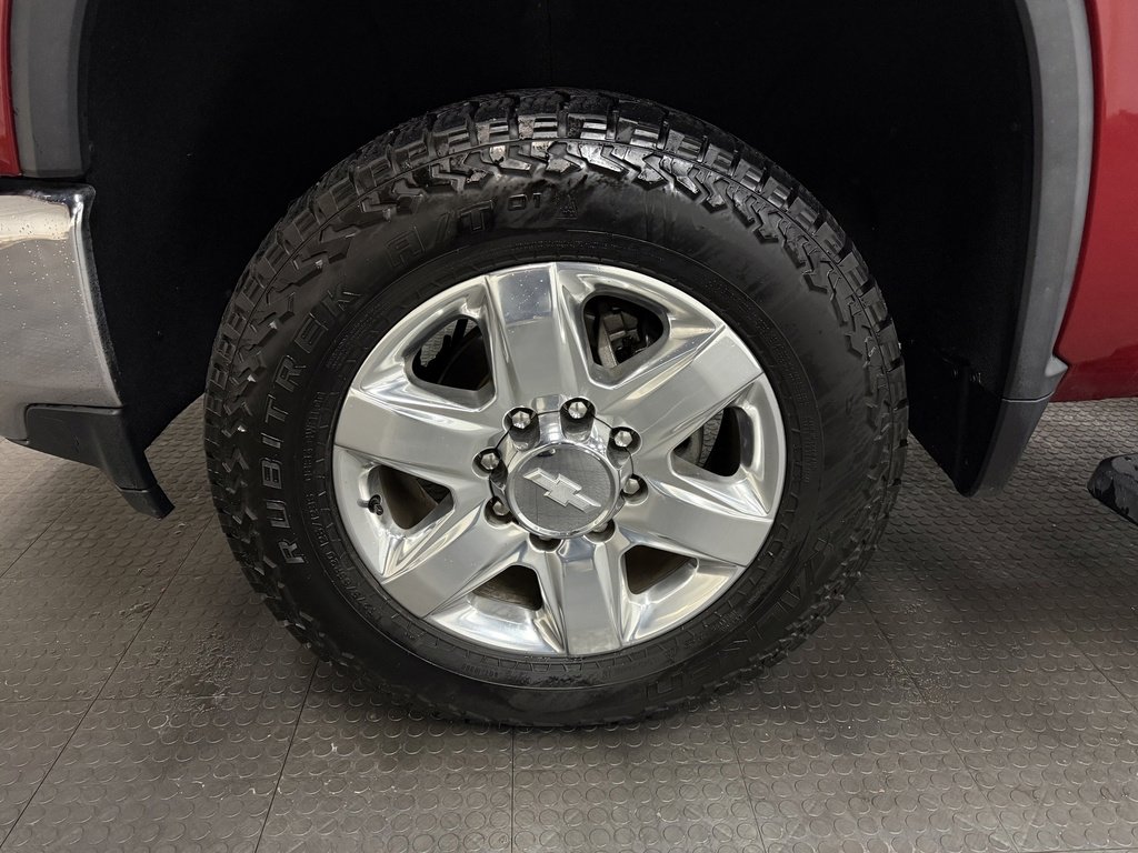 Used 2020 Chevrolet Silverado 2500 LTZ image 10