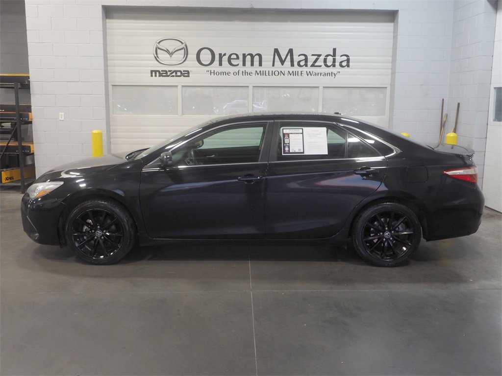 Used 2016 Toyota Camry XLE image 25