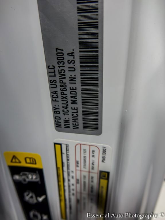 Used 2023 Jeep Wrangler Unlimited Sahara w/ Cold Weather Group image 33