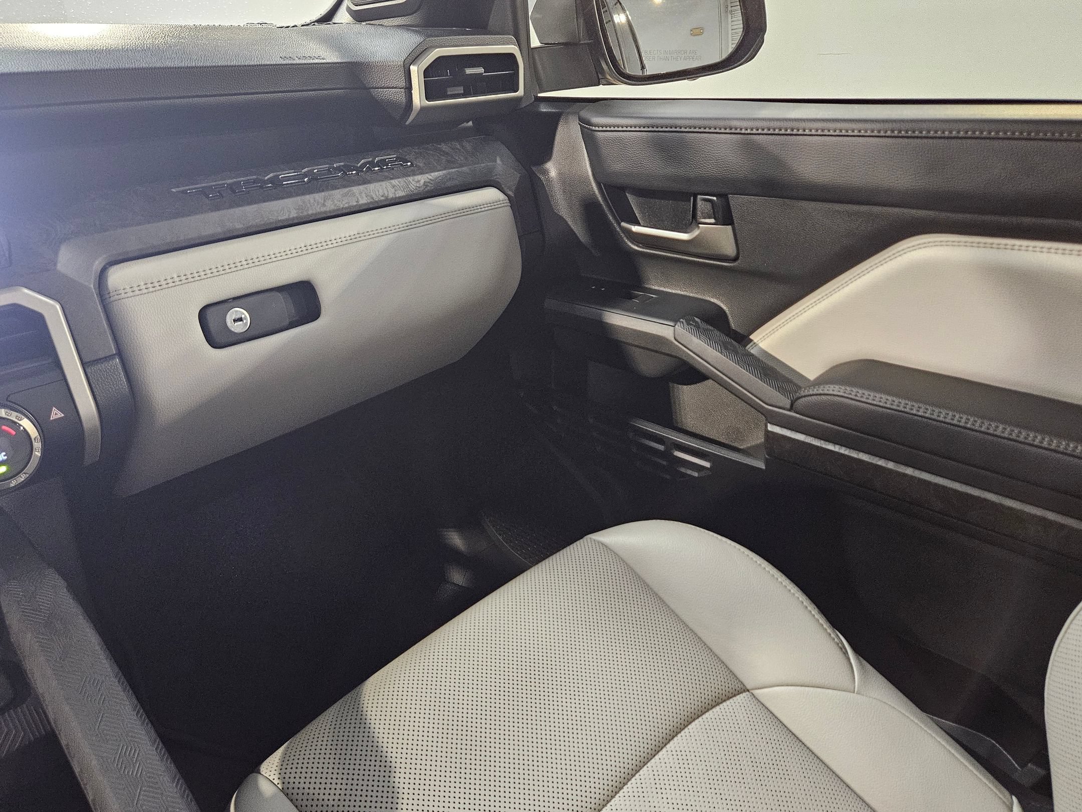 Certified 2025 Toyota Tacoma Limited AWD/4WD image 11
