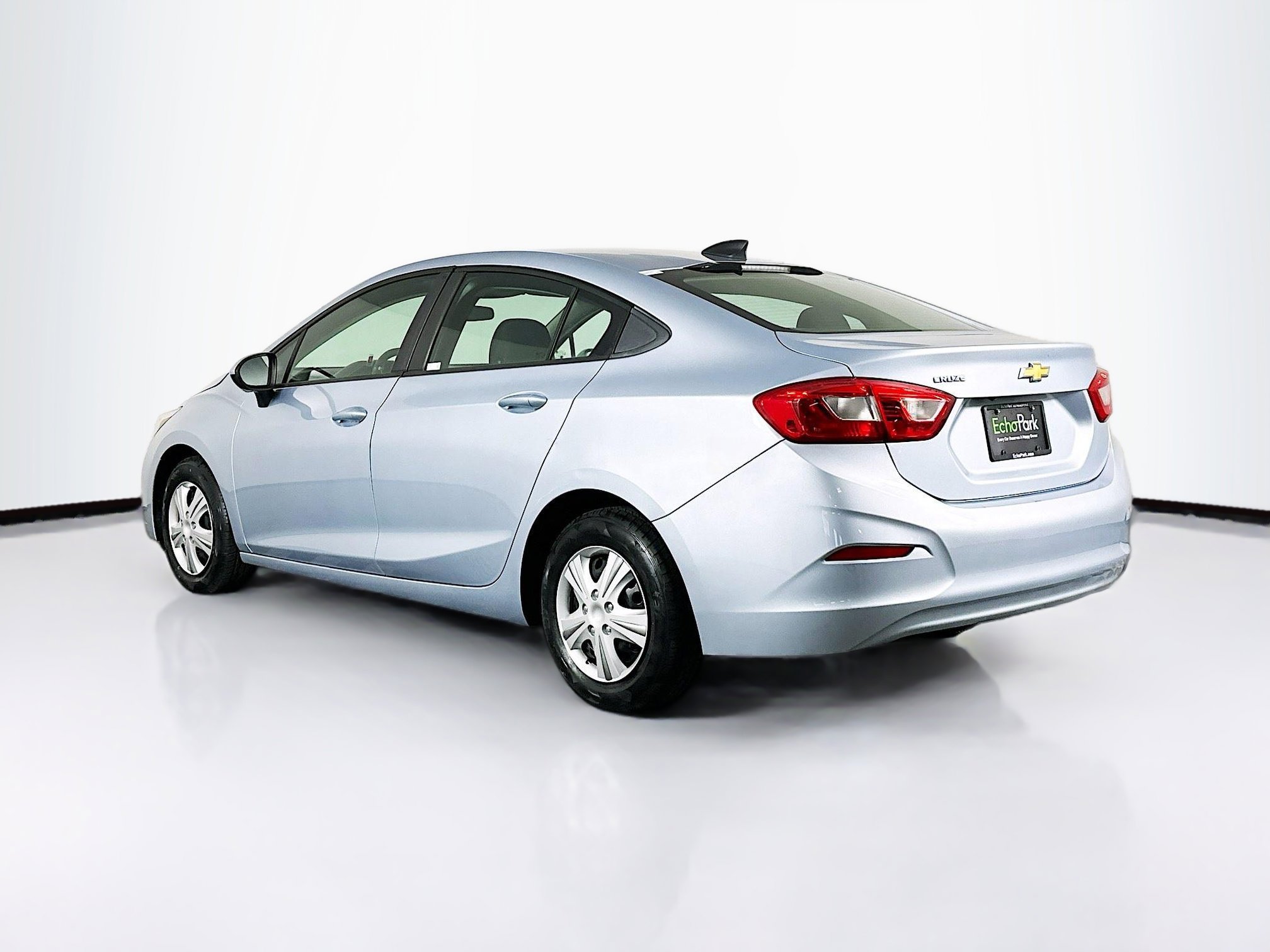 Used 2017 Chevrolet Cruze LS FWD image 5